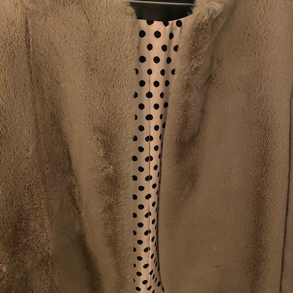 Faux Fur Jacket - Picture 2 of 5